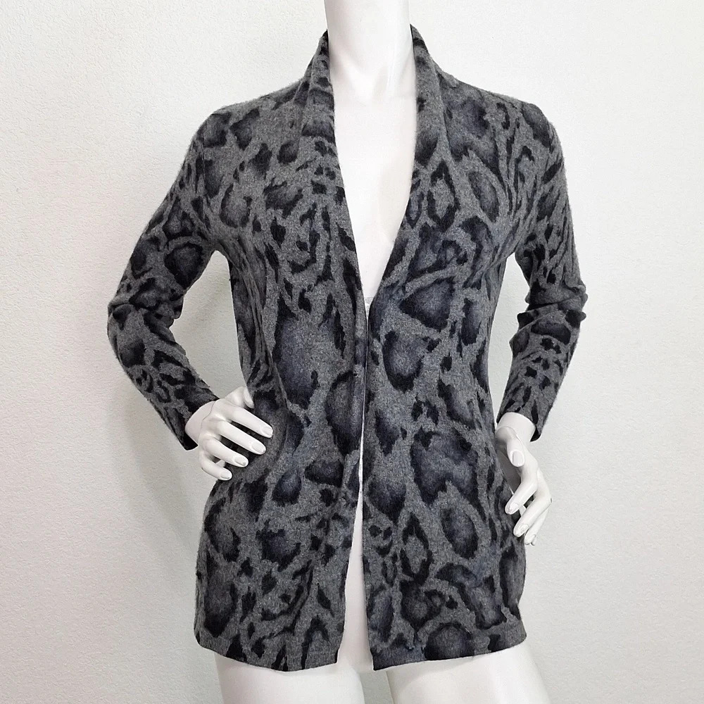 Kier + J Cashmere Animal Print Luxury Open Front Mobwife Cardigan Sweater Size M